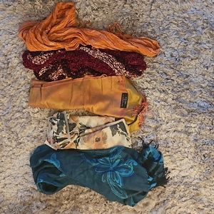 Fashion scarf bundle